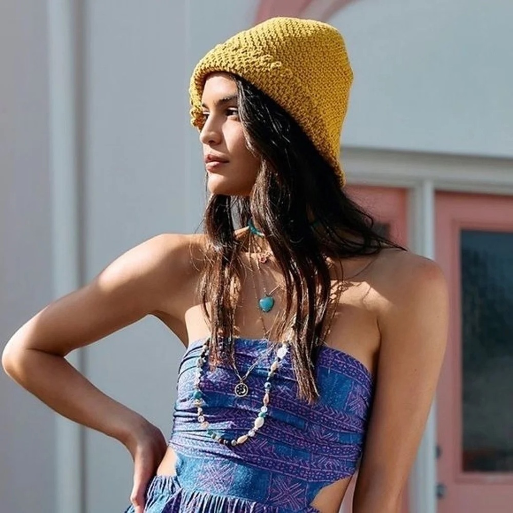 NWOT Free People Crochet Pixie Bucket Hat Z257-19